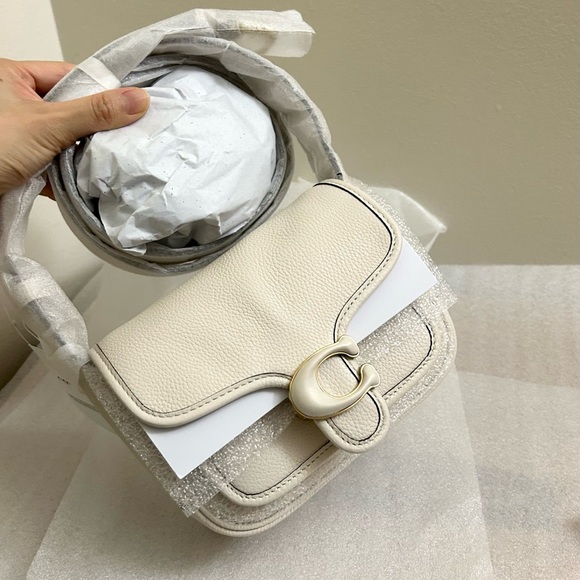 Coach Tabby 19 Leather Messenger Bag